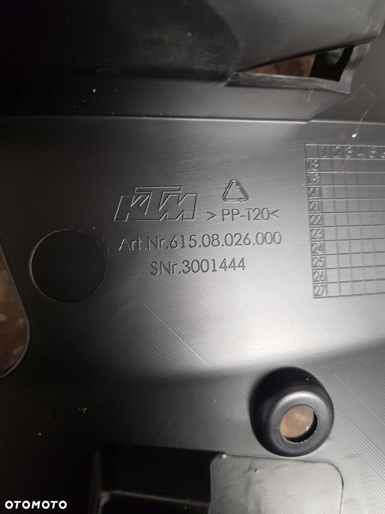 Wypełnienie owiewka KTM 1290 Super Duke GT  61508026000 - 6