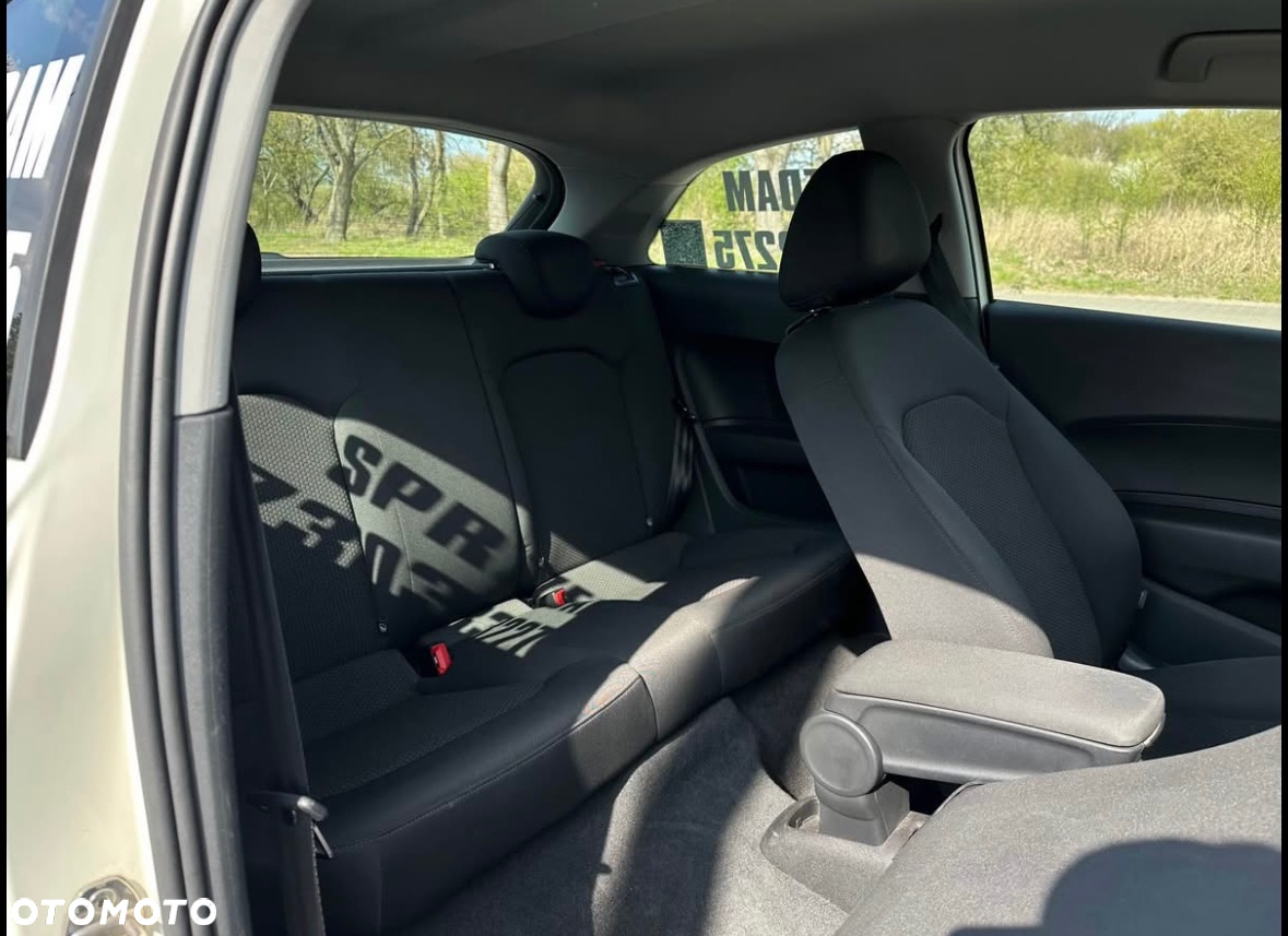 Audi A1 1.6 TDI Attraction - 14