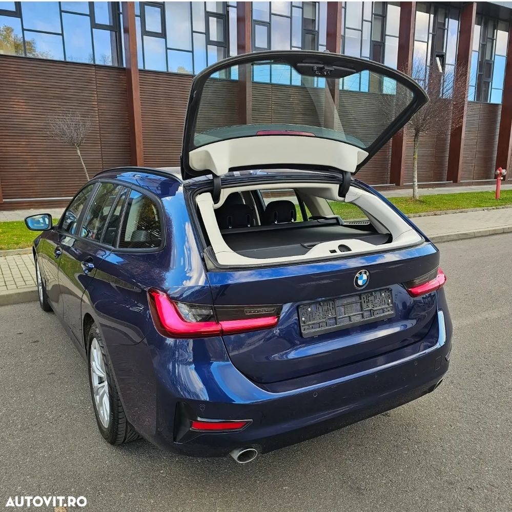 BMW Seria 3 318d Touring Aut. Sport Line - 21