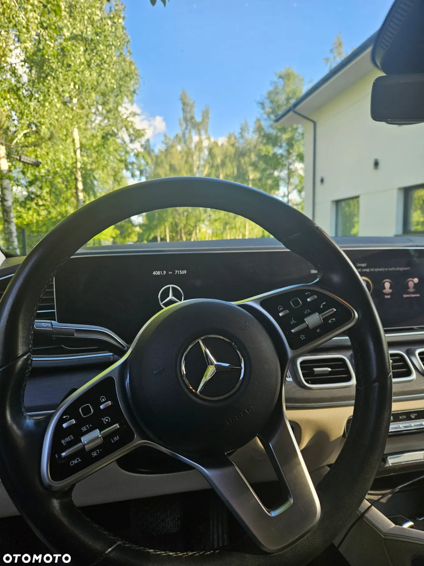 Mercedes-Benz GLE - 13