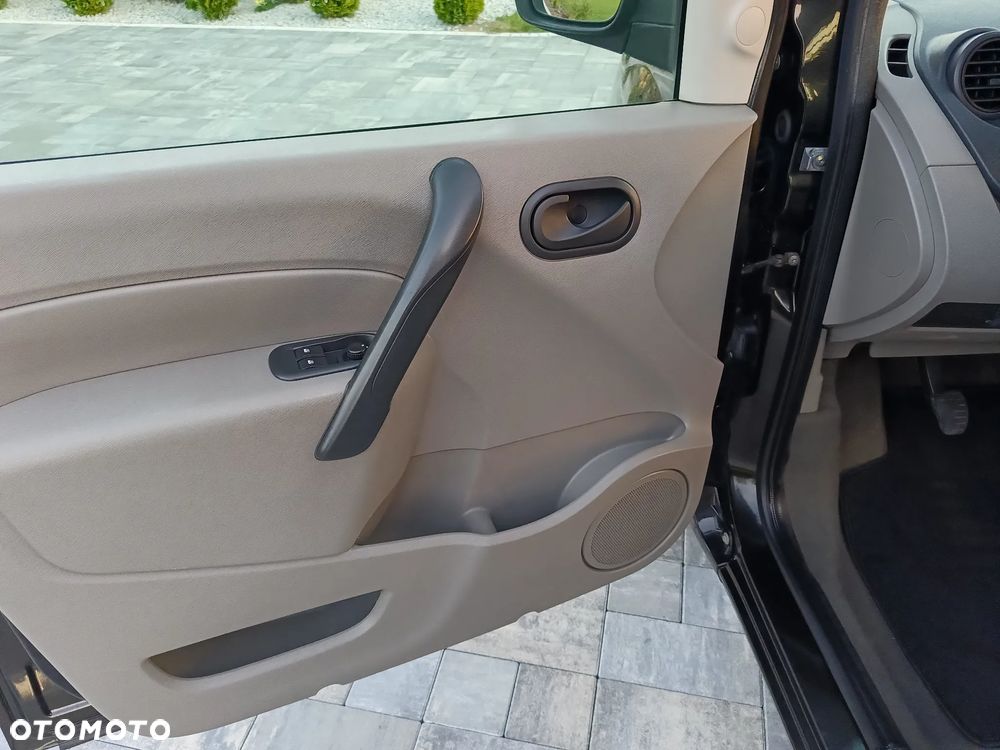 Renault Kangoo 1.6 8V Happy Family - 12