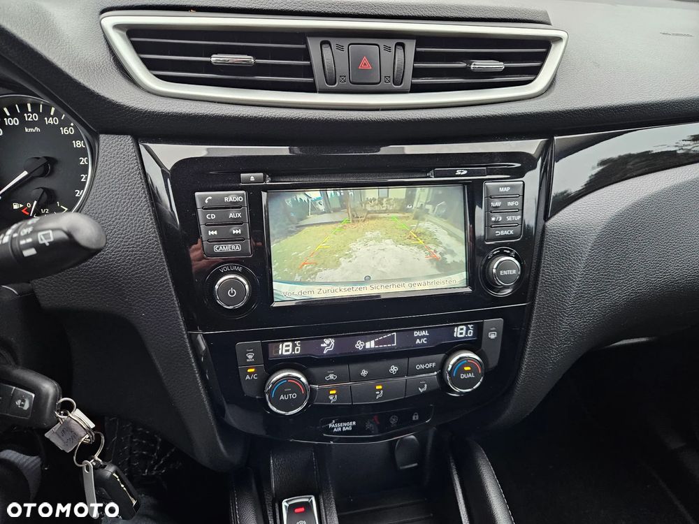 Nissan Qashqai 1.2 DIG-T N-Connecta - 18