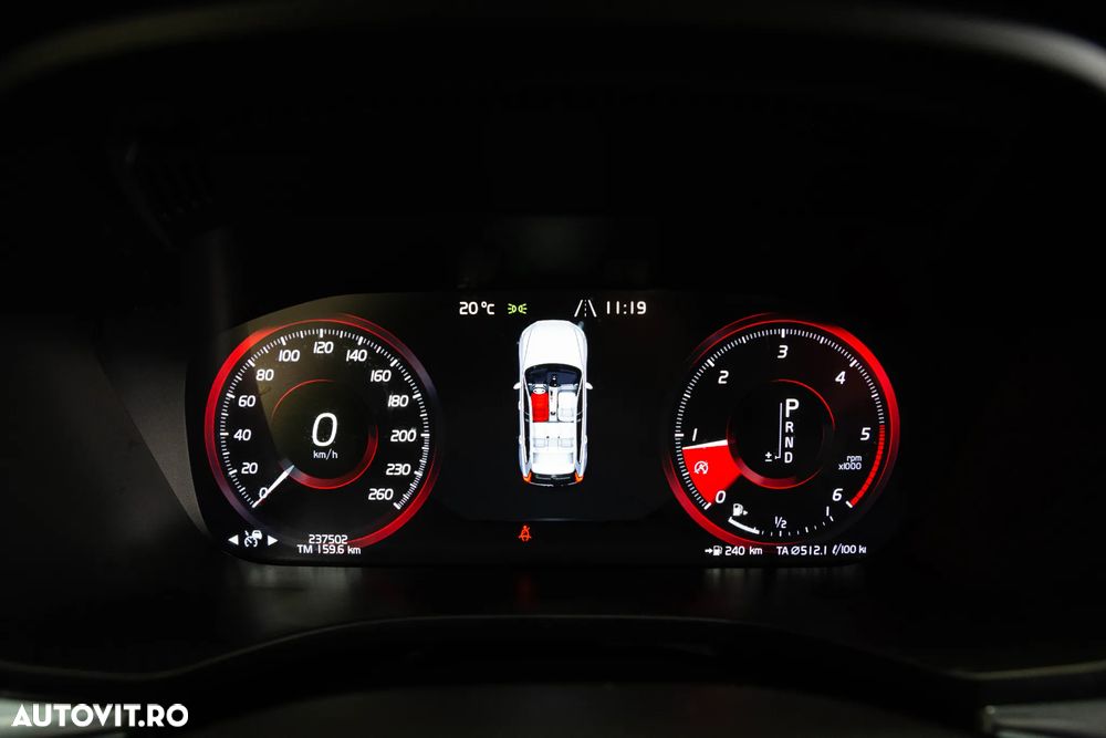 Volvo XC 60 D4 AWD Momentum - 23