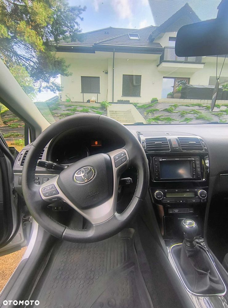 Toyota Avensis - 4