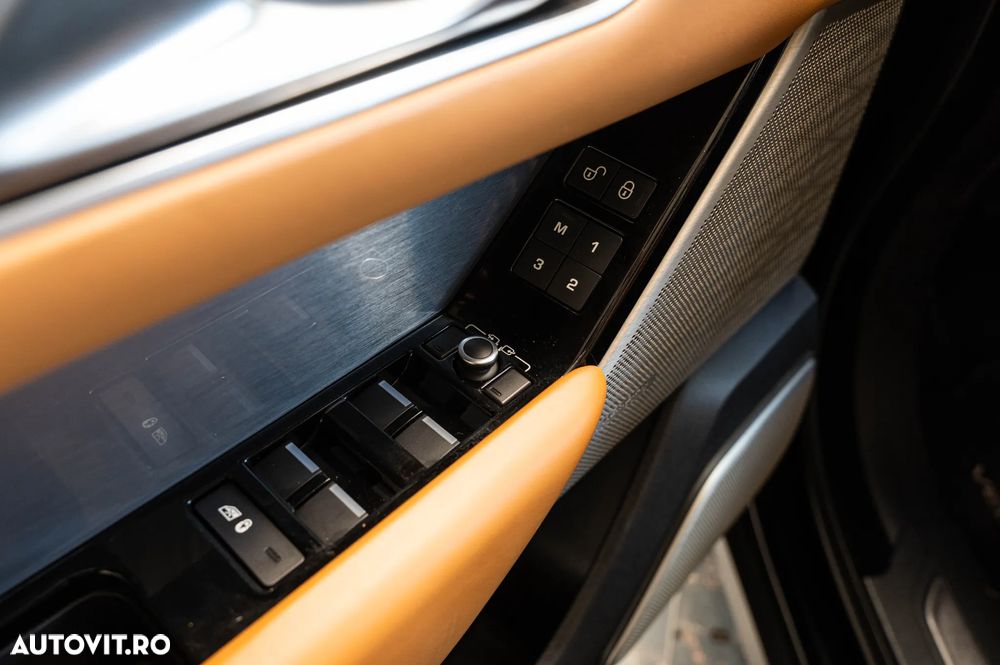 Land Rover Range Rover Velar 3.0 R-Dynamic - 31