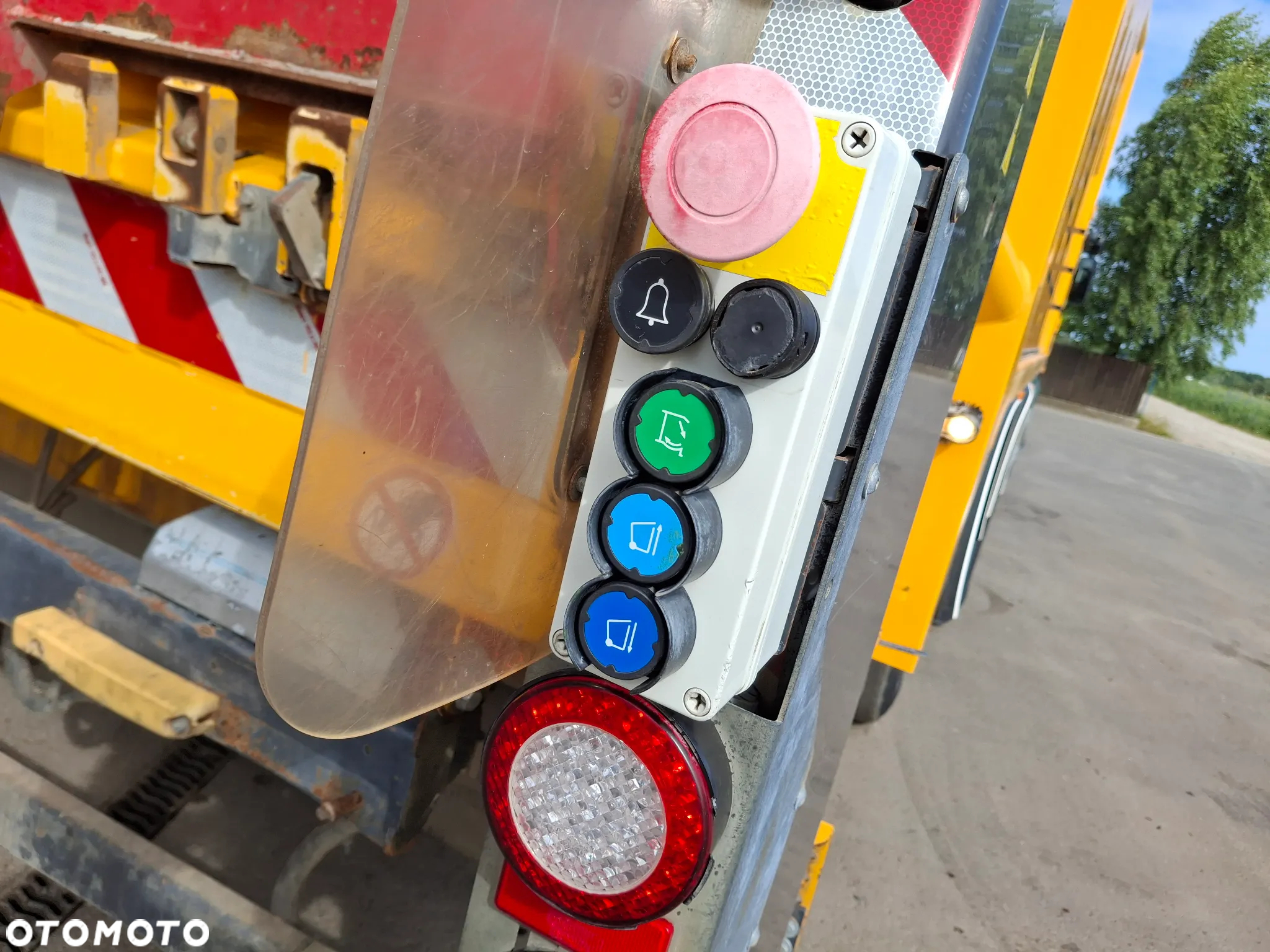 Renault Trucks D-Acces Śmieciarka Dwukomorowa Semat Zoeller Euro 6 2020r Odpady Segregacja 2 Komory 3 Osie - 8