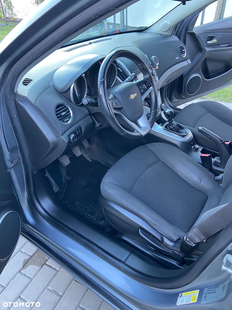 Chevrolet Cruze 1.8 LT+ - 5