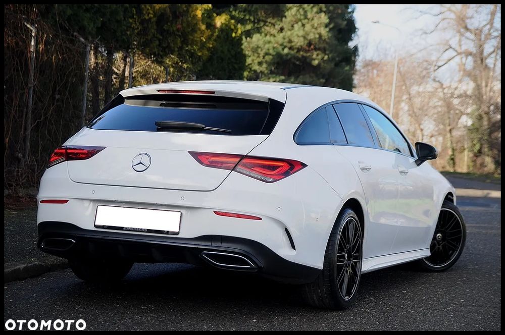 Mercedes-Benz CLA 180 AMG Line - 17