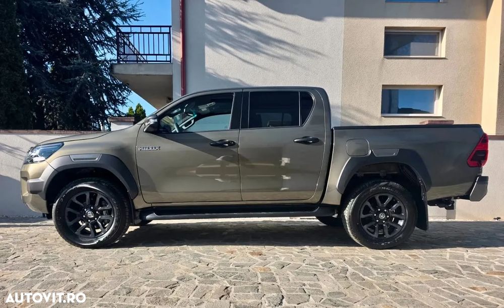 Toyota Hilux - 7