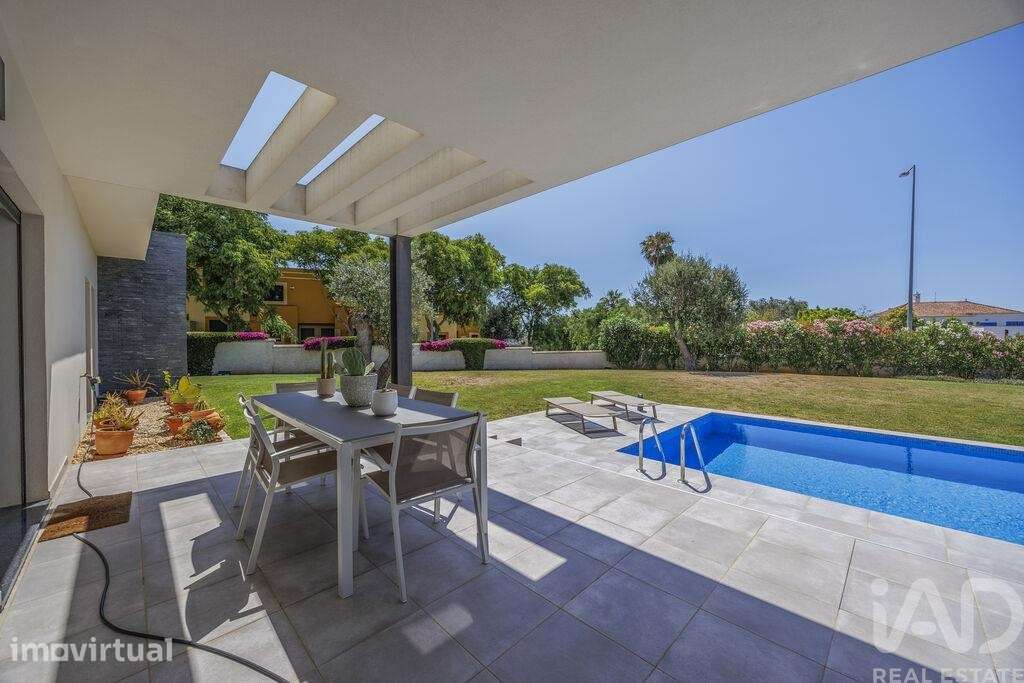 Casa / Villa T3 em Luz de 302,00 m2 - Grande imagem: 2/30