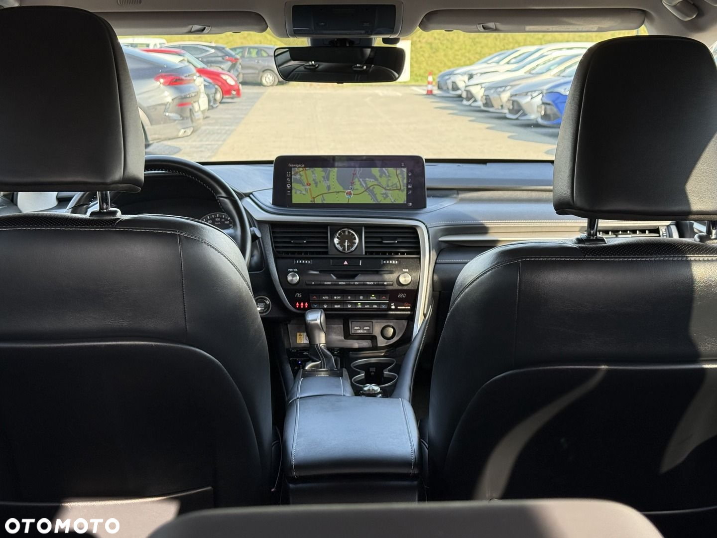 Lexus RX - 12