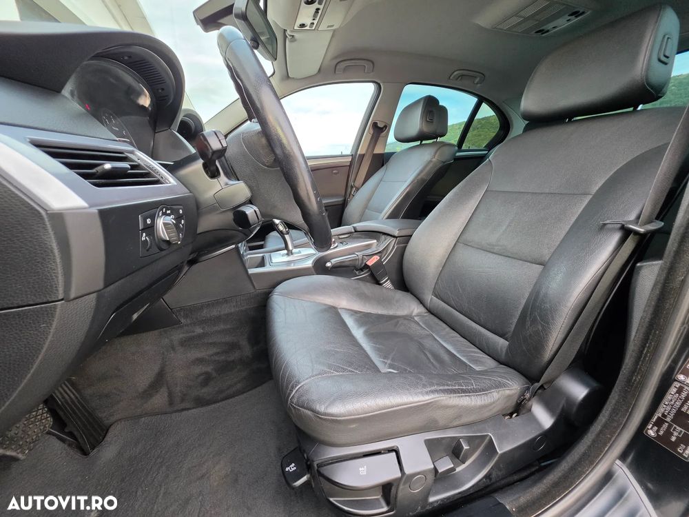 BMW Seria 5 520d Aut. Edition Exclusive - 24