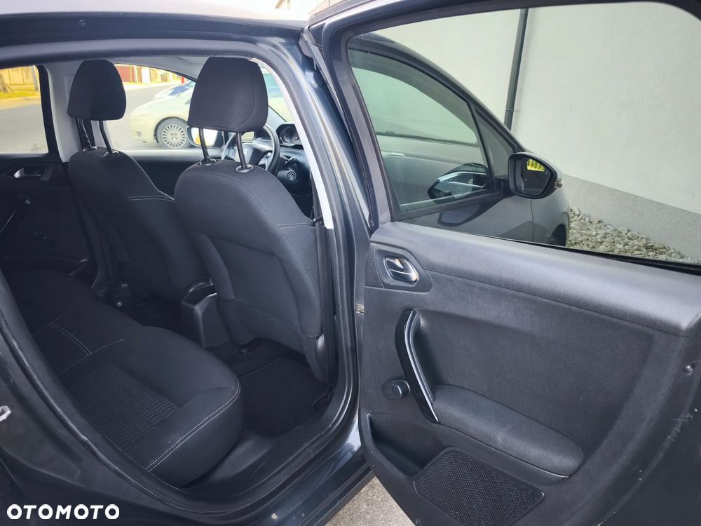 Peugeot 208 1.4 HDi Active Pack - 17
