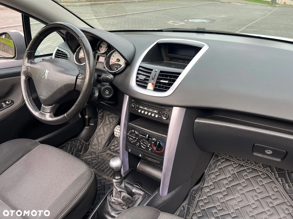 Peugeot 207 CC - 9