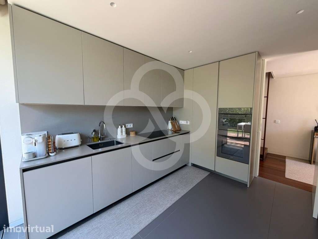Moradia T4 com piscina e jardim garagem exclusivo Sandwoods Quinta ... - Grande imagem: 3/51