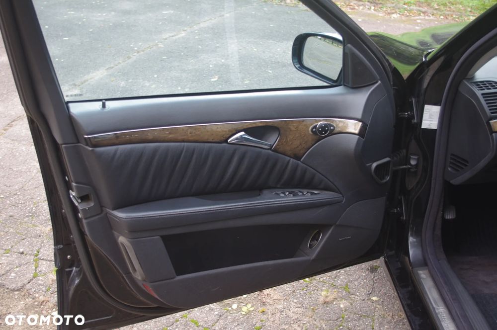 Mercedes-Benz Klasa E 280 CDI 4-Matic Avantgarde - 9