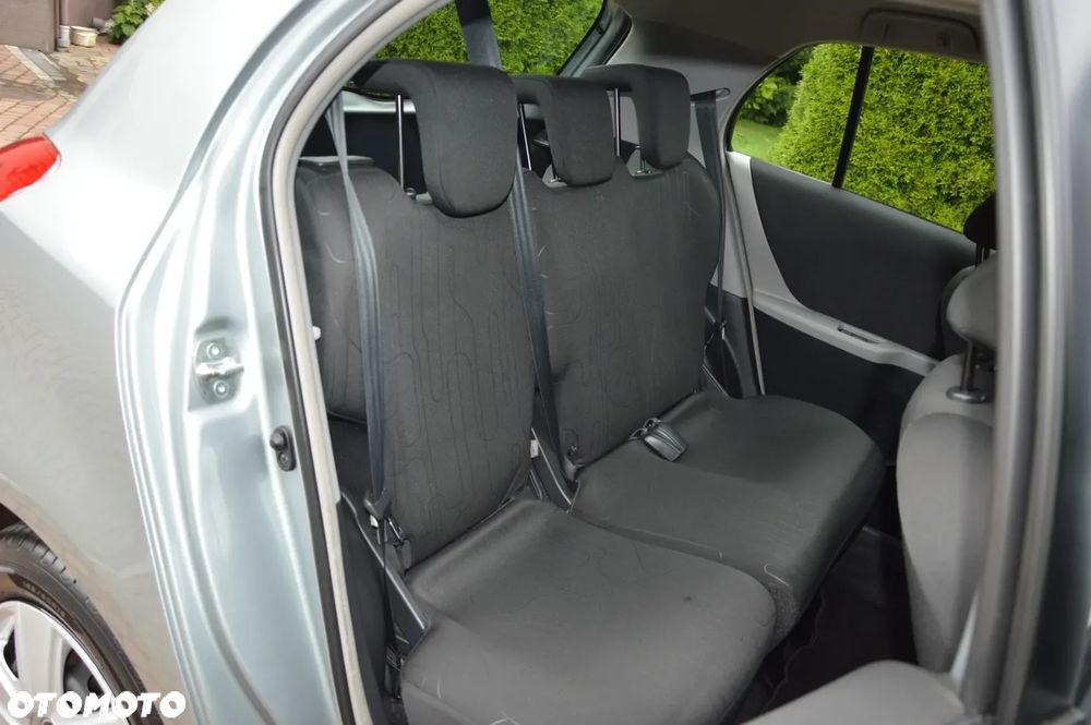 Toyota Yaris - 18