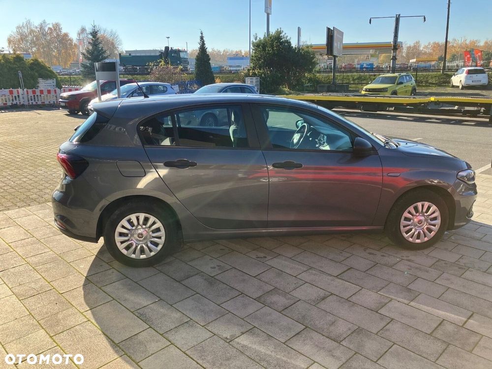 Fiat Tipo - 12