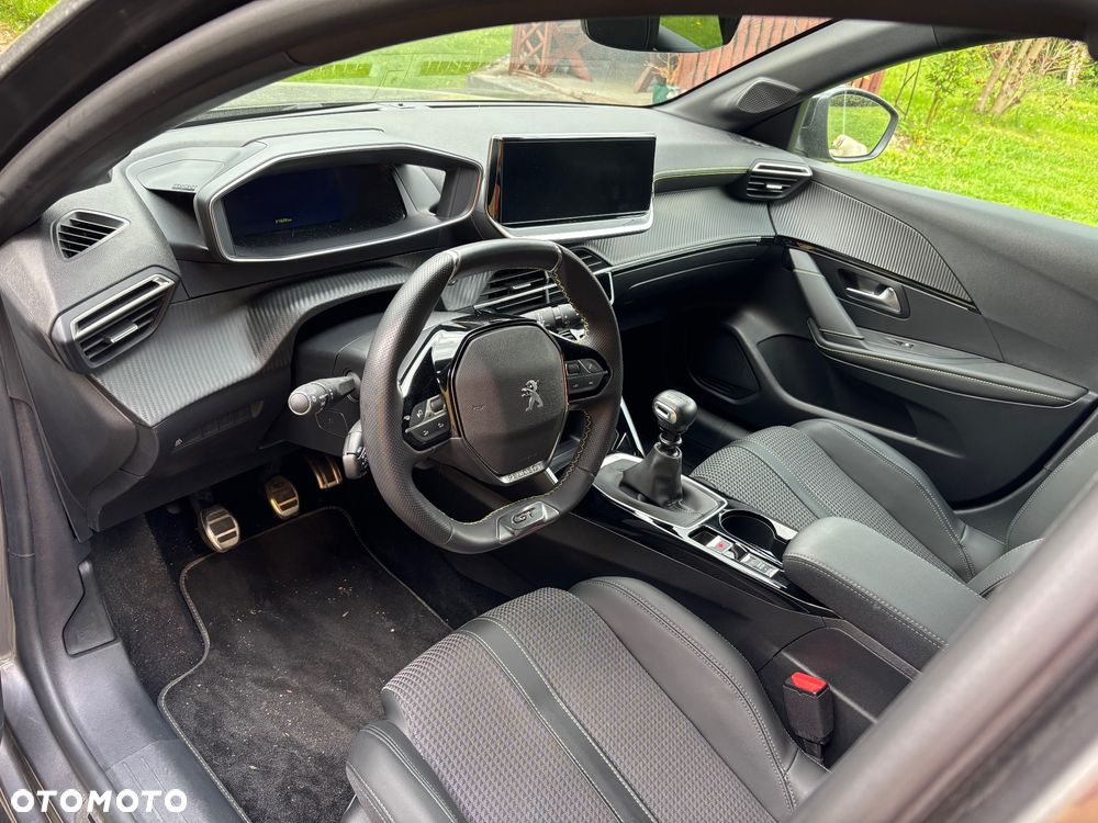 Peugeot 208 PureTech 100 GT - 9