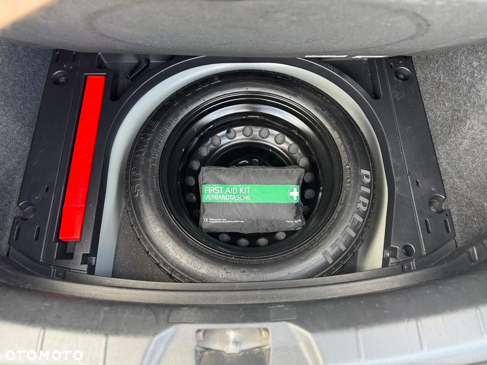 Volvo V40 D4 Drive-E Inscription - 26