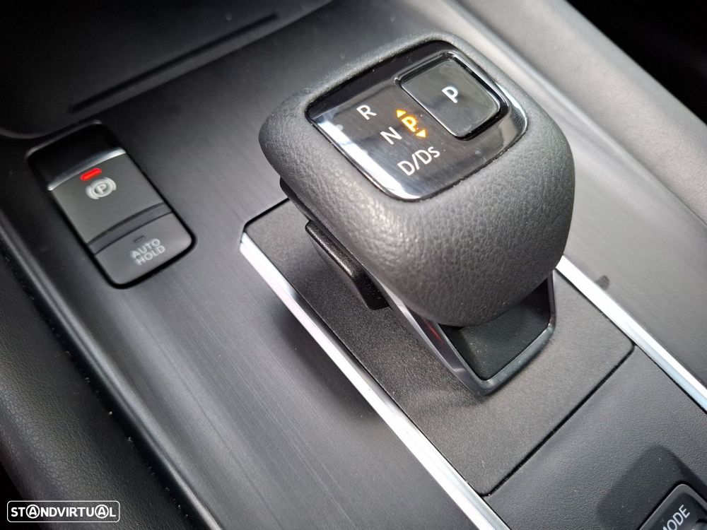 Nissan Qashqai 1.3 DIG-T N-Connecta LED+TT+SKY Xtronic - 18