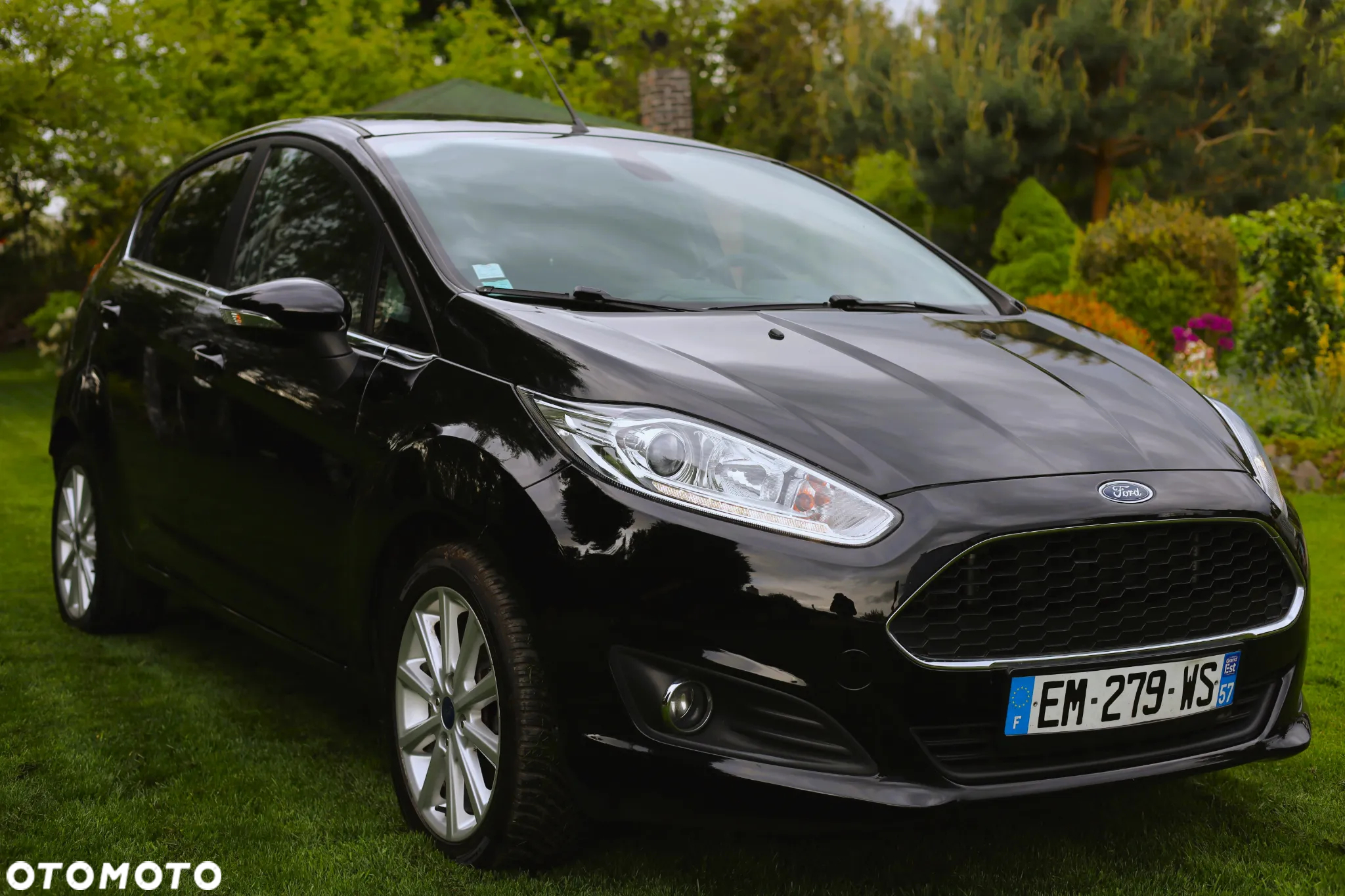 Ford Fiesta 1.5 TDCi Ambiente - 14