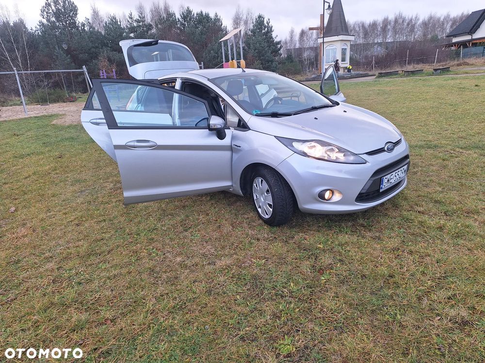 Ford Fiesta 1.25 Celebration - 1