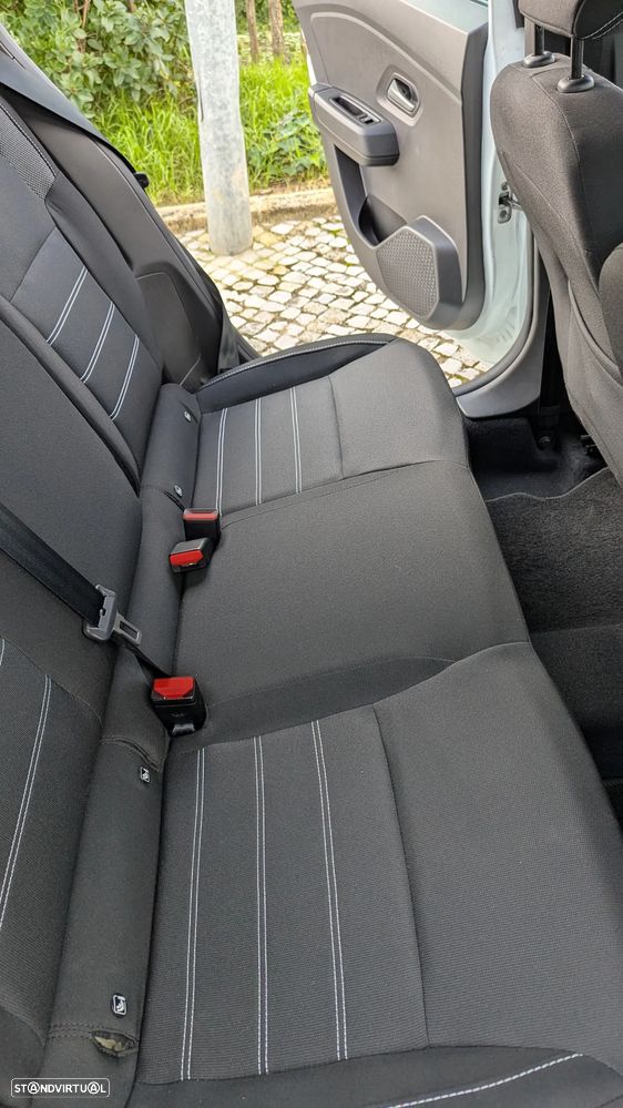 Dacia Sandero 1.0 TCe Journey CVT - 24