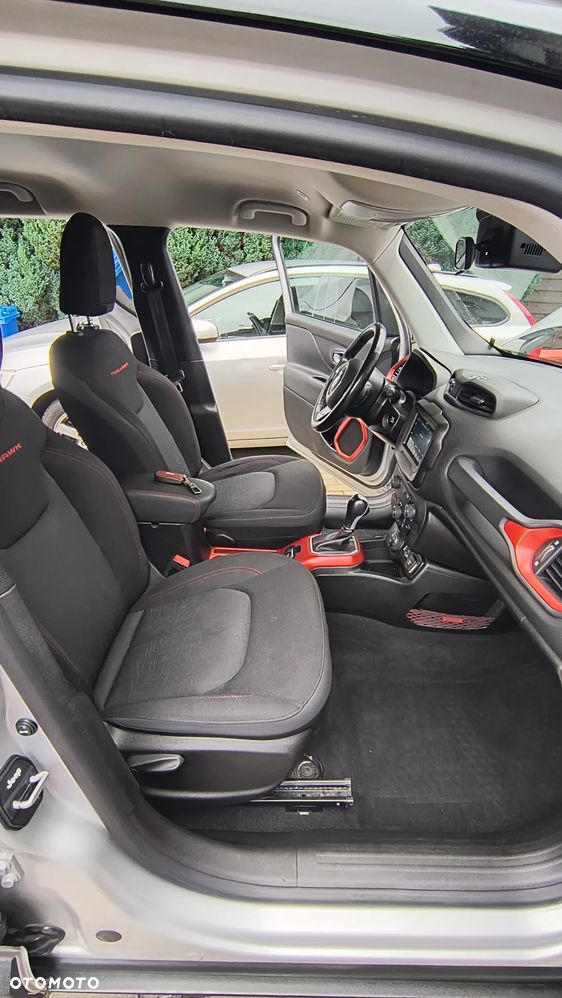 Jeep Renegade - 18