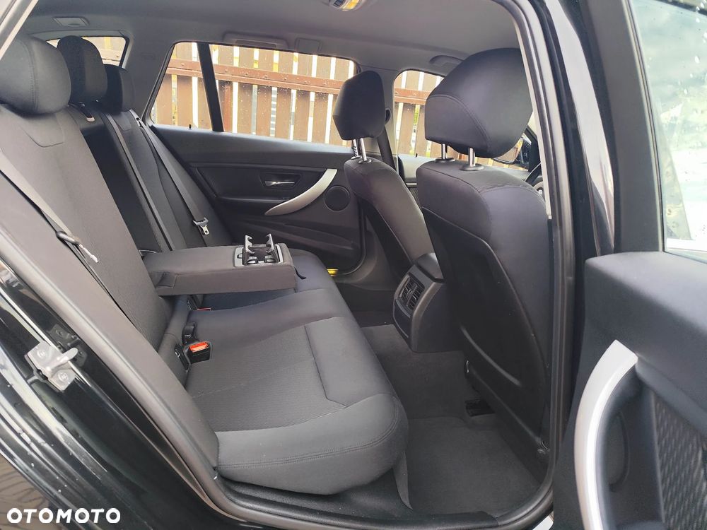 BMW Seria 3 316d Modern Line - 9