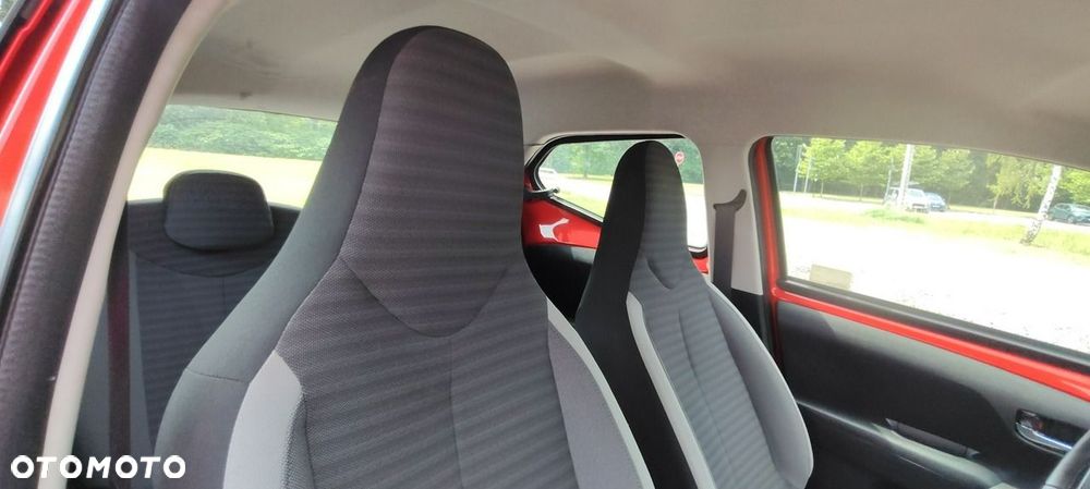 Toyota Aygo 1.0 VVT-i Color Edition - 13
