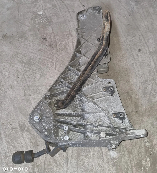 Wspornik zawieszania kabiny renault gama t