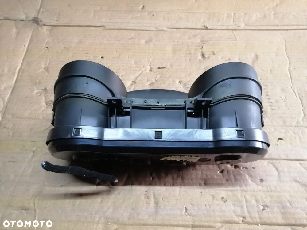 Fiat Bravo II 1.4 T.Jet zestaw startowy komputer Bosch 0261201687 stacyjka 2 klucze immo skrzynki bezpieczników i inne - 24