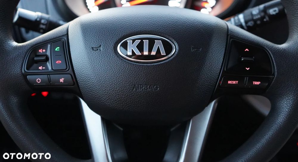 Kia Rio 1.2 Attract - 8