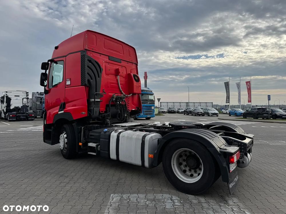 Renault T460 Sleeper Cab - 4