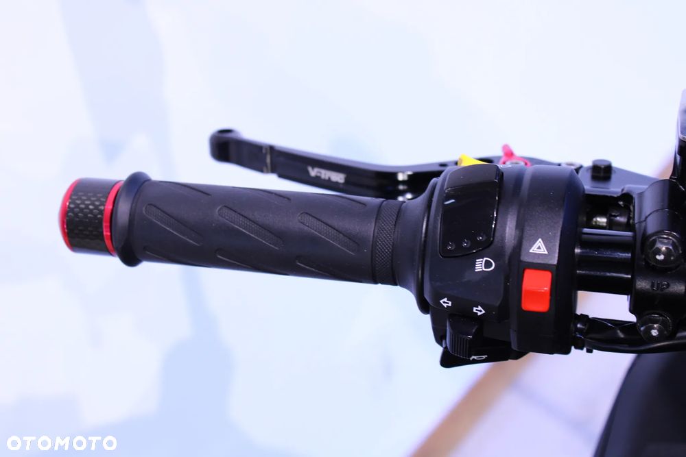 Suzuki GSX - 9