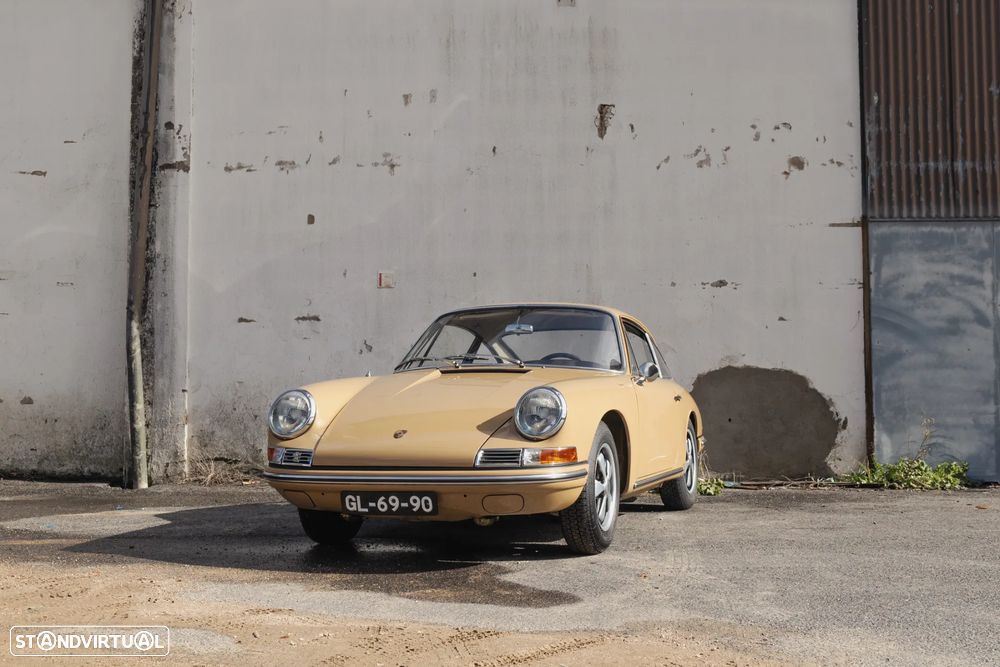 Porsche 911 Série F - 4