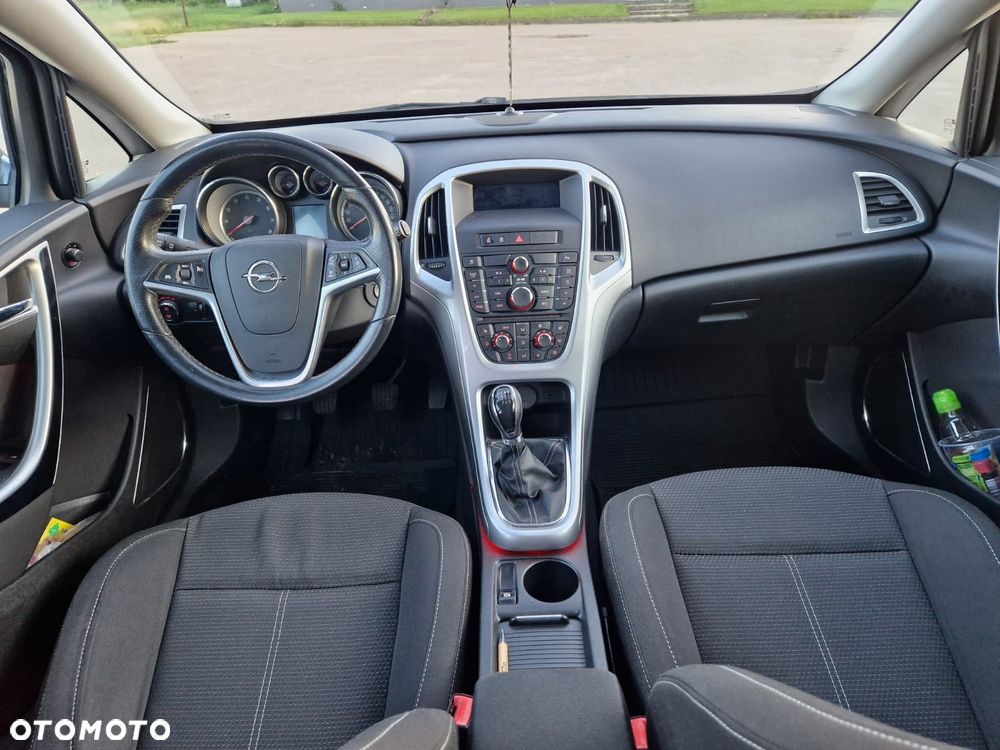 Opel Astra 1.4 T Enjoy - 12