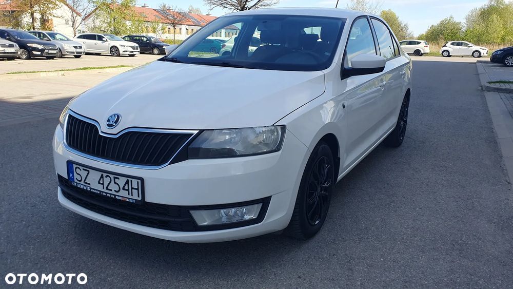 Skoda RAPID - 12