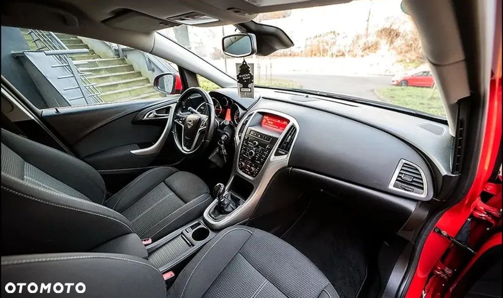 Opel Astra 1.4 Turbo Cosmo - 4