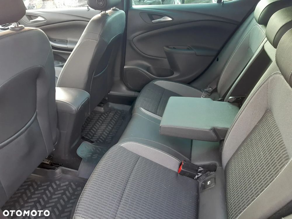 Opel Astra 1.2 Turbo Business Elegance - 14