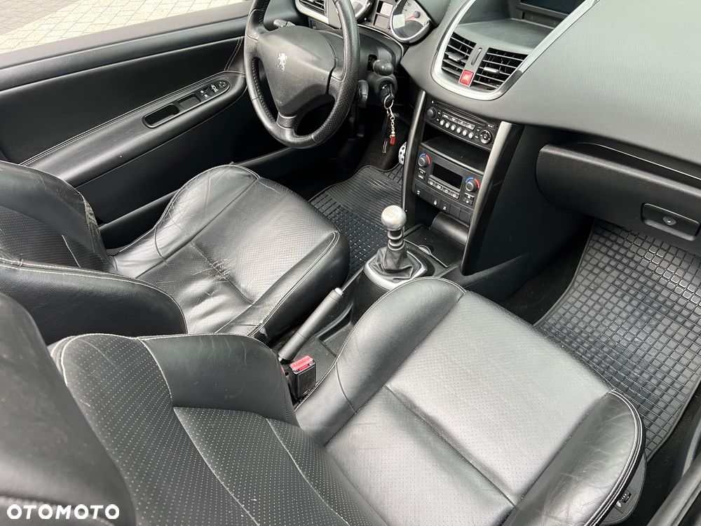 Peugeot 207 1.6 THP Allure - 12