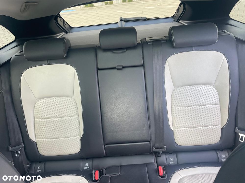 Jaguar F-Pace 2.0 i4D AWD R-Sport - 17