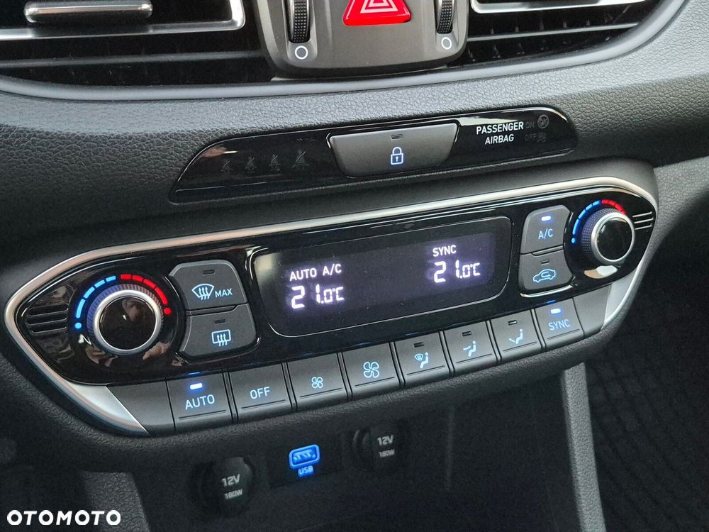 Hyundai i30 1.0 T-GDI Smart - 30