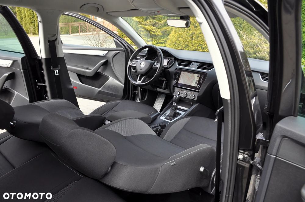 Skoda Octavia 2.0 TDI Elegance DSG - 23