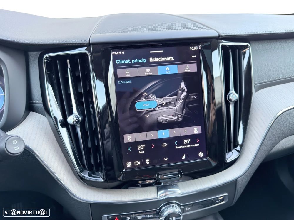 Volvo XC 60 2.0 T6 PHEV Inscription AWD - 19