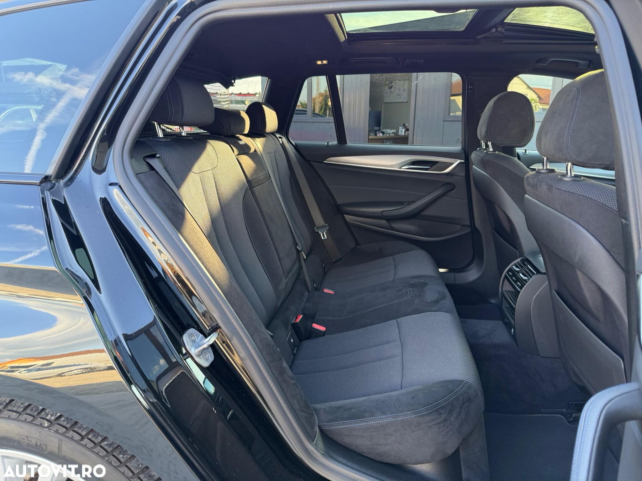 BMW Seria 5 520d Touring Aut. M Sport Edition - 15