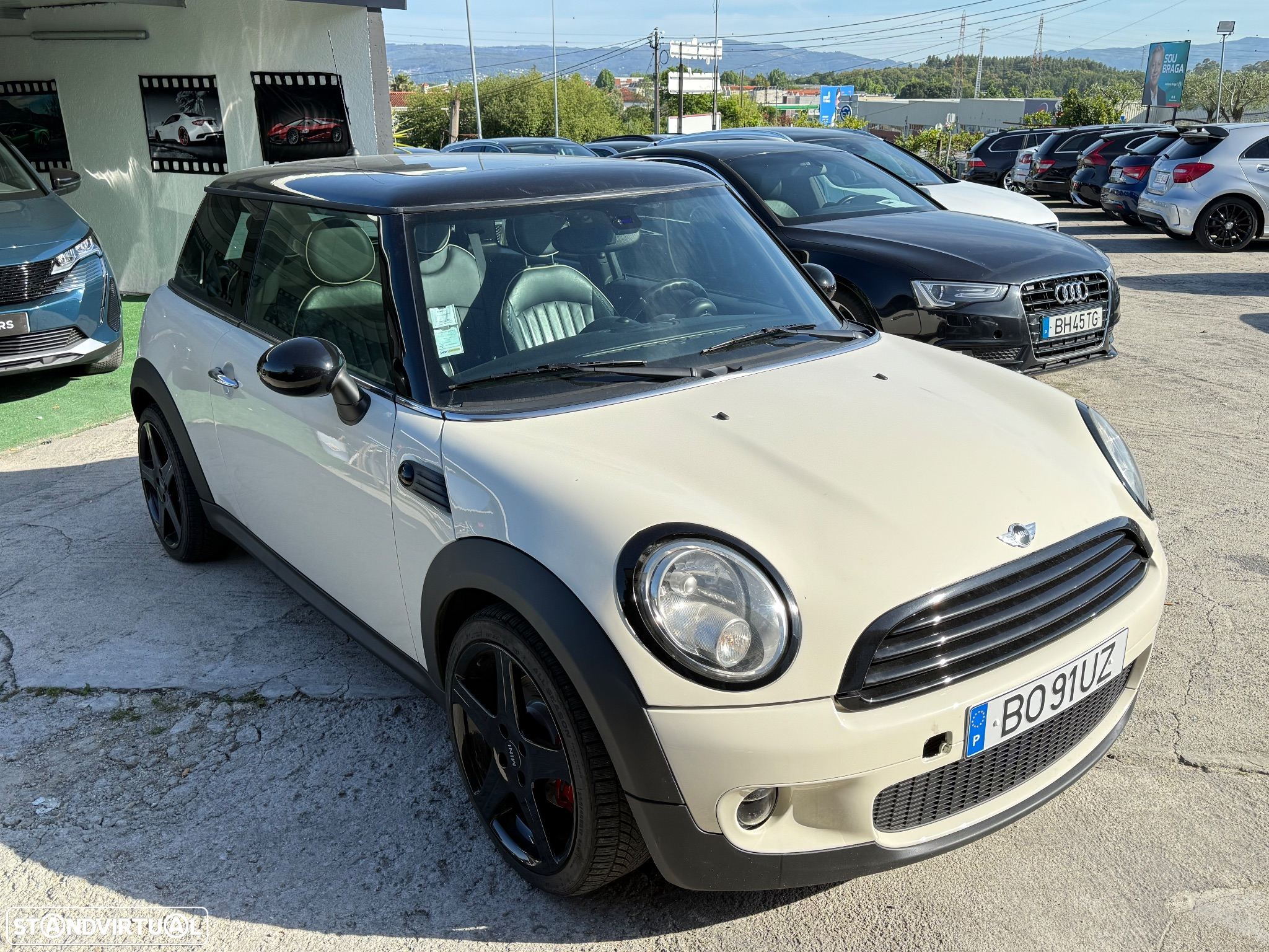 MINI 3 Portas Cooper D - 25