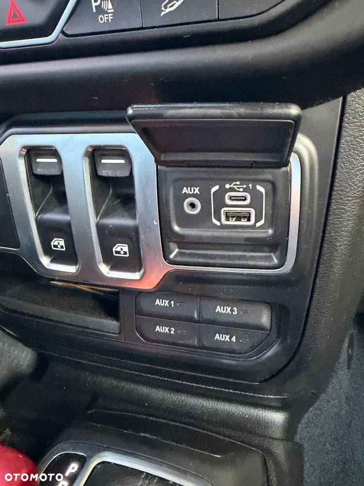 Jeep Wrangler - 14