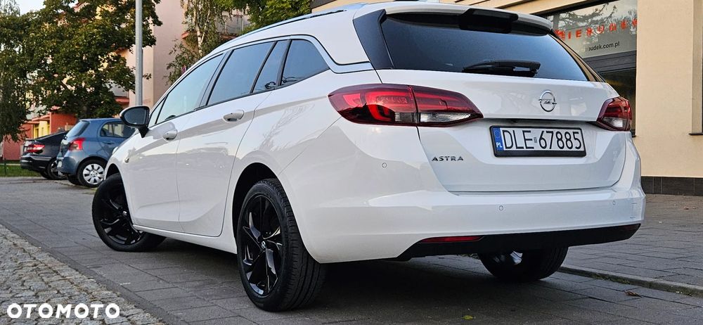 Opel Astra 1.6 D Start/Stop Dynamic - 34